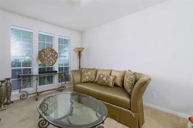 Building Photo - 1610 Thunder Lake Ln
