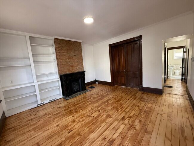 Building Photo - 187-189 E Whittier St