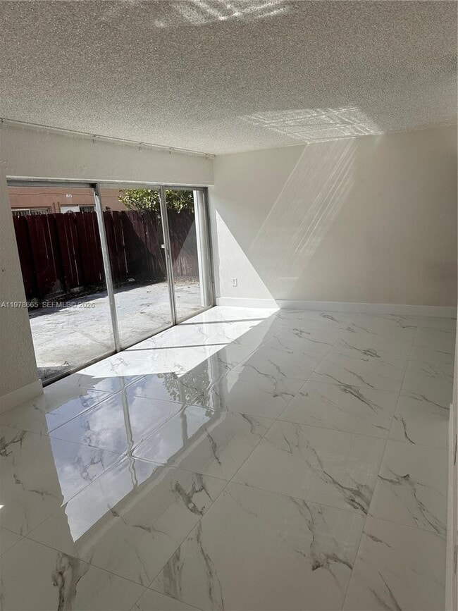 Building Photo - 8440 SW 154th Cir Ct