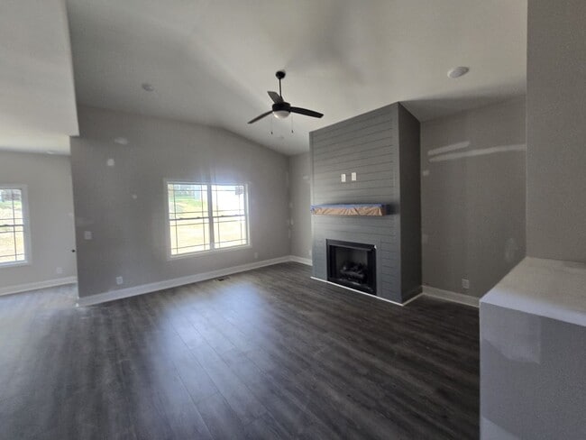 Building Photo - Ruby Floor Plan – 5BR/3BA New Construction...