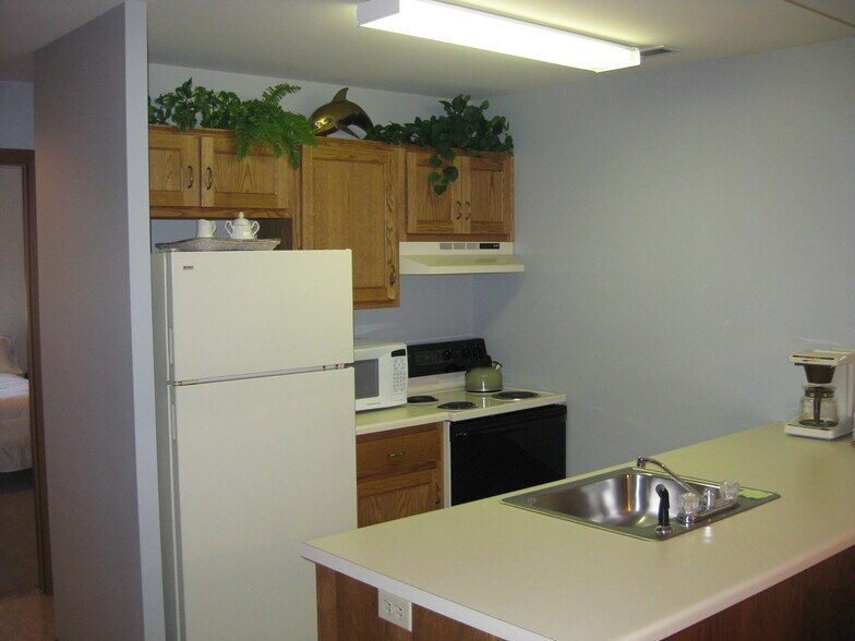 Kitchen - 1853 Eagle Lake Dr