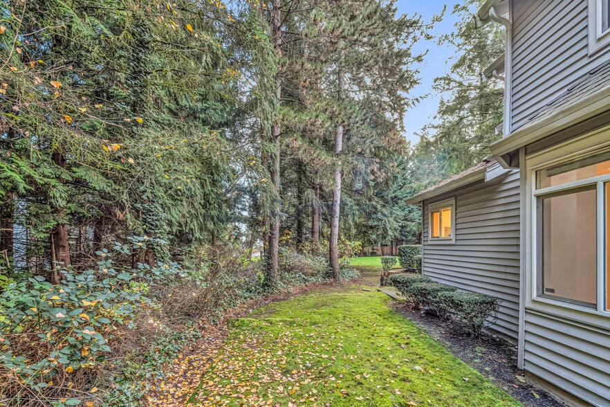 Building Photo - 18003 NE 93rd Ct