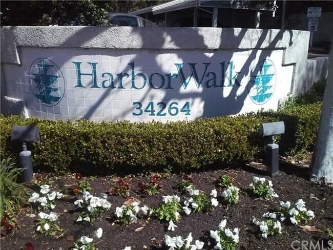 Primary Photo - Harbor Walk - 2 Bed / 2 Bath