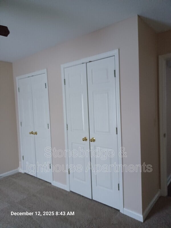 Building Photo - 4808 Clover Park Dr