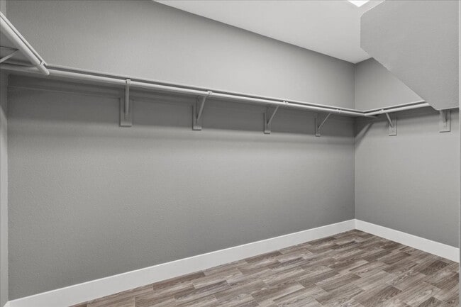 Building Photo - Fabulous Home!