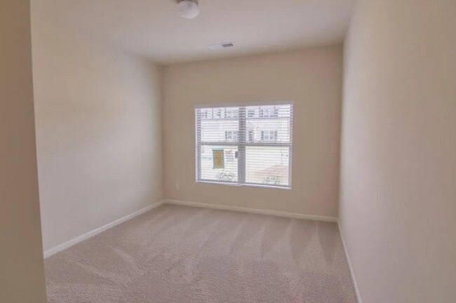 Building Photo - 6130 Mahogany Ter