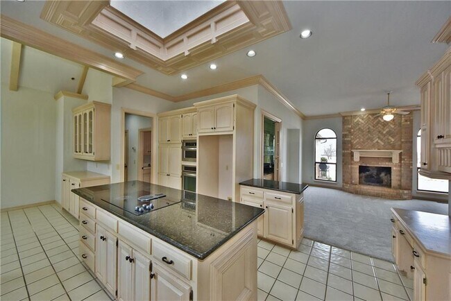 Building Photo - 1109 Irvine Dr