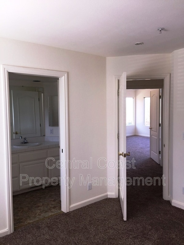 Building Photo - 19227 Sunridge Pl