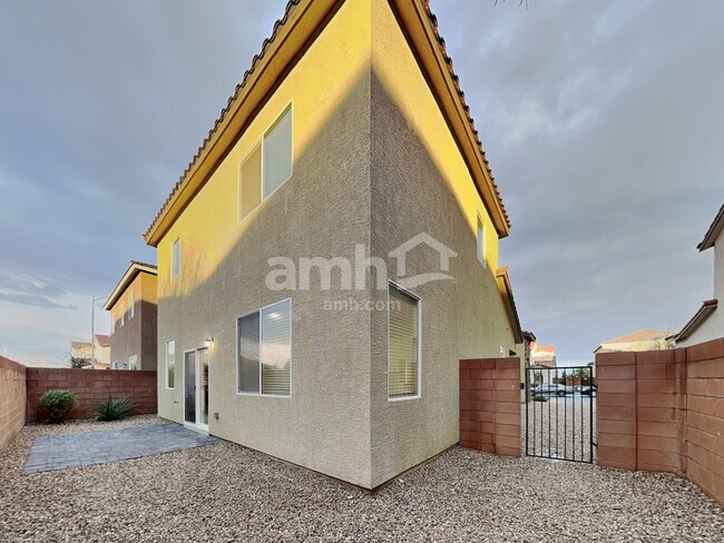 Building Photo - 6139 Schmidt St