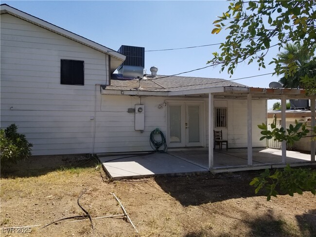 Building Photo - 103 S Mallard St