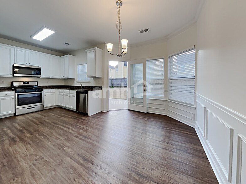 Building Photo - 4150 Arch Pass