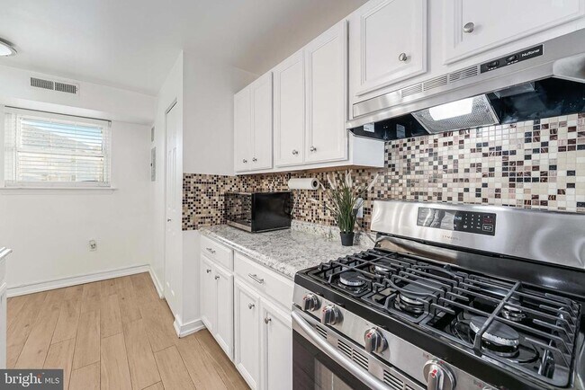 Building Photo - 444 N Armistead St