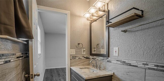 Building Photo - 2814 William Ln