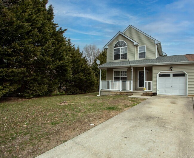 Building Photo - 3 Bedroom Twin Home - Middletown Appo School Dist