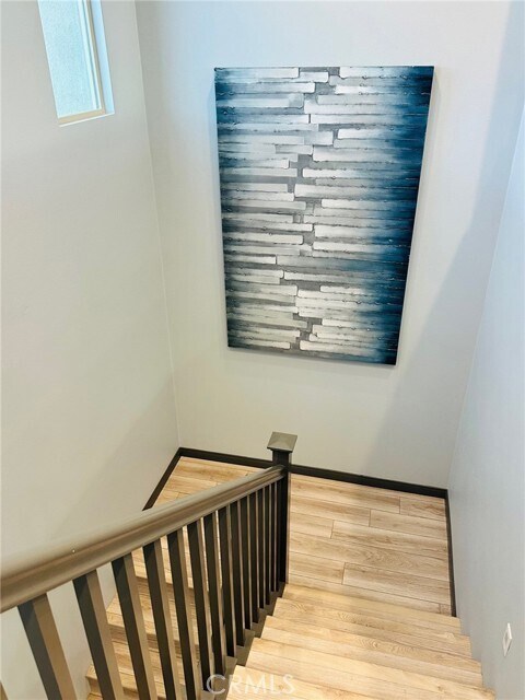 Building Photo - 144 Spectacle