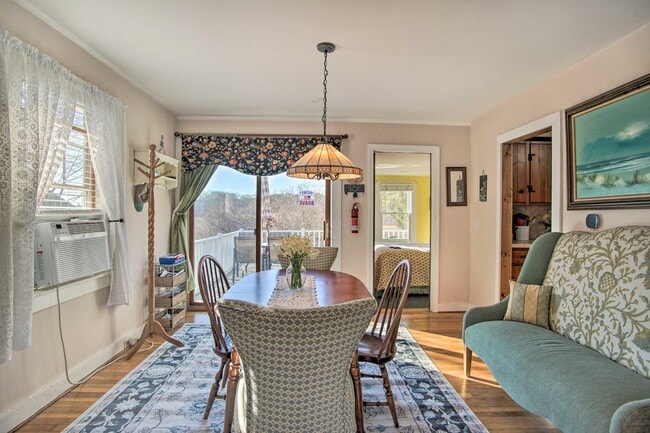 Building Photo - 343 Ocean St