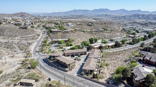 Building Photo - 5501 N Stanton St