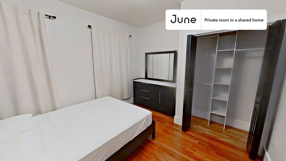 Building Photo - Room in Shared 5 bed/2 bath home