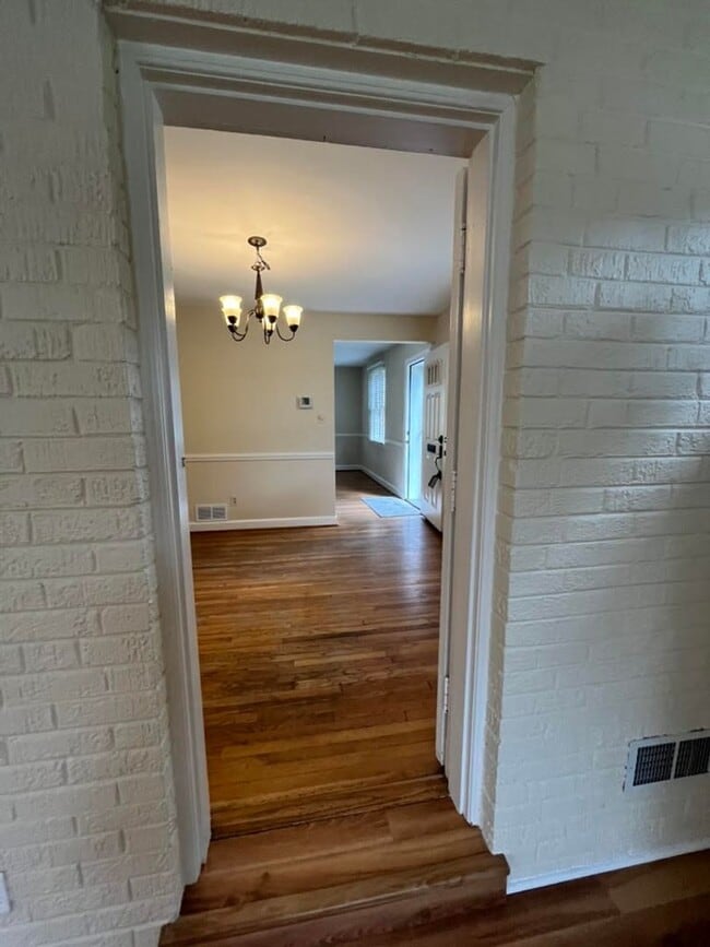 Building Photo - 4408 Glenridge St