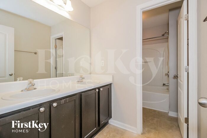 Building Photo - 219 Brookhaven Ct
