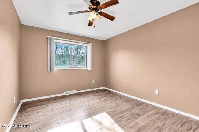 Building Photo - 1841 2nd Ave