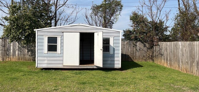 Building Photo - 111 Grindstaff Dr