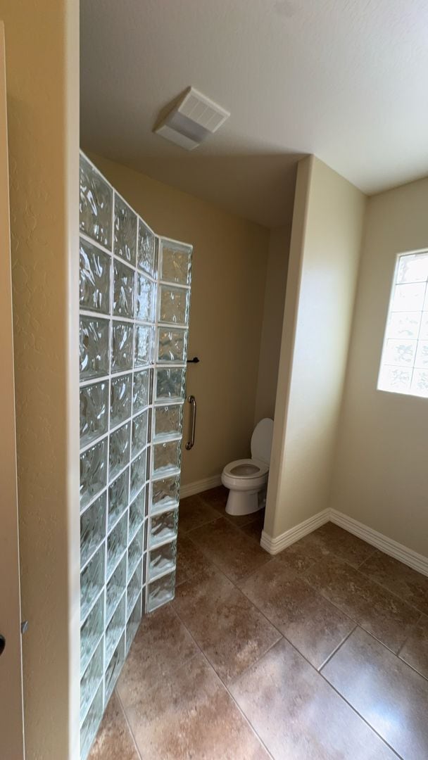 Building Photo - Sunland Springs Village