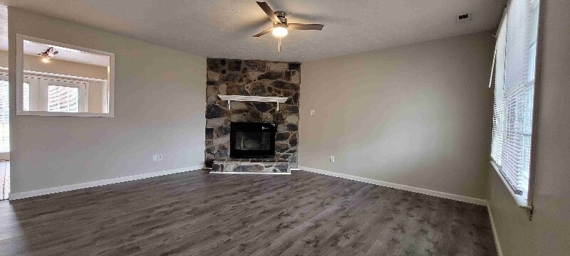 Building Photo - 1066 Quailmeadow Dr