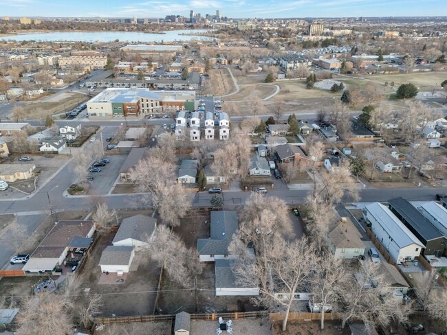 Building Photo - Beautiful 3 Bed 1 Bath Home in Edgewater!