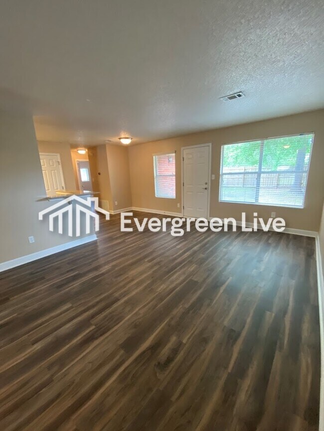 Building Photo - 65 Assana Ct