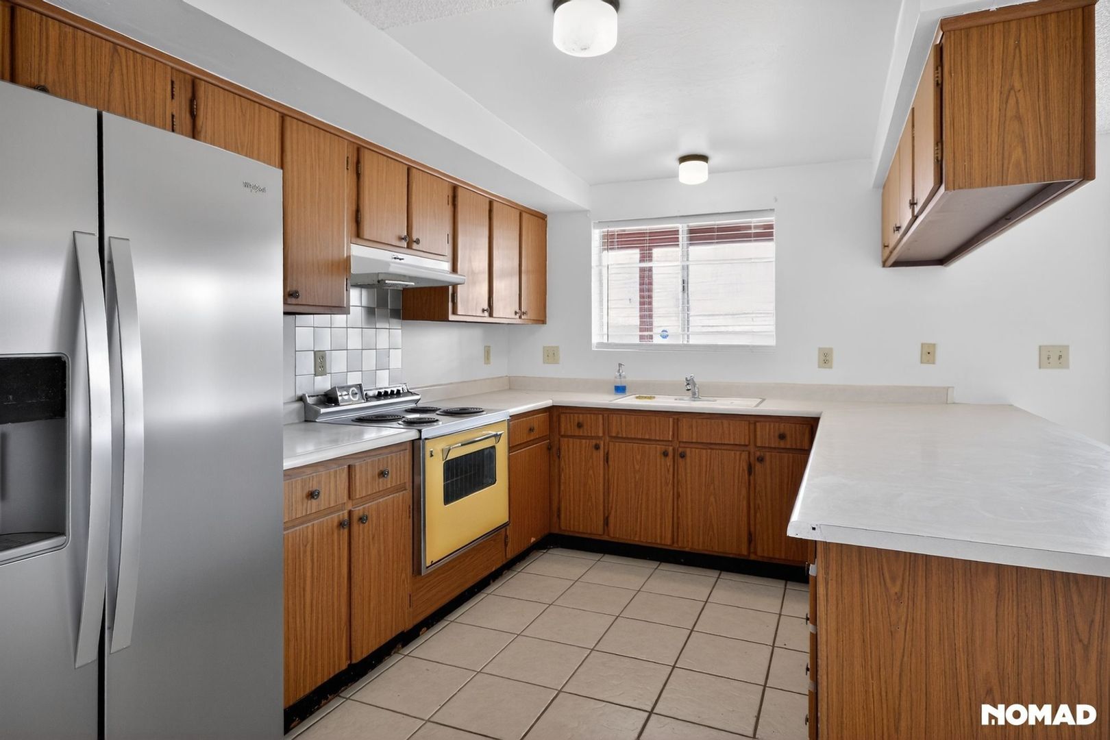 Building Photo - 938 N Larry Pl