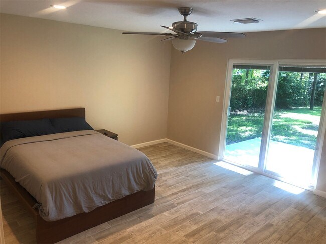 Building Photo - 25610 Spring Ridge Dr