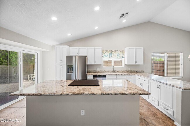 Building Photo - 14649 N 44th St