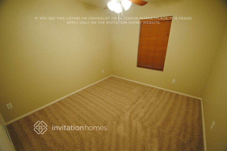 Building Photo - 8913 E Portobello Ave