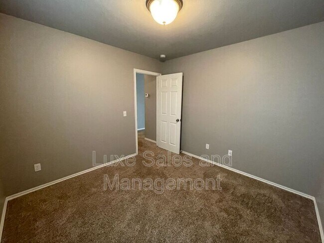 Building Photo - 11724 NW 135th St