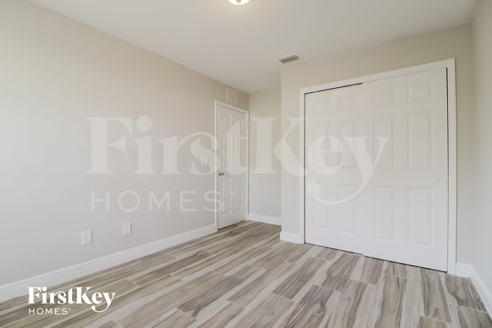 Building Photo - 3809 17th St W