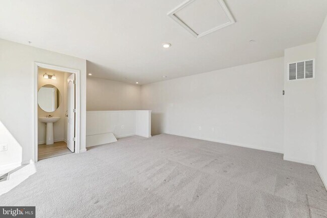 Building Photo - 1470 Rdg Trl Cir