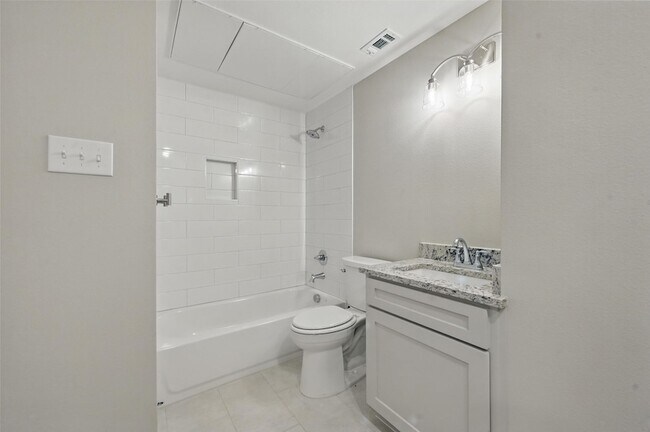 Building Photo - 5325 Bent Tree Forest Dr