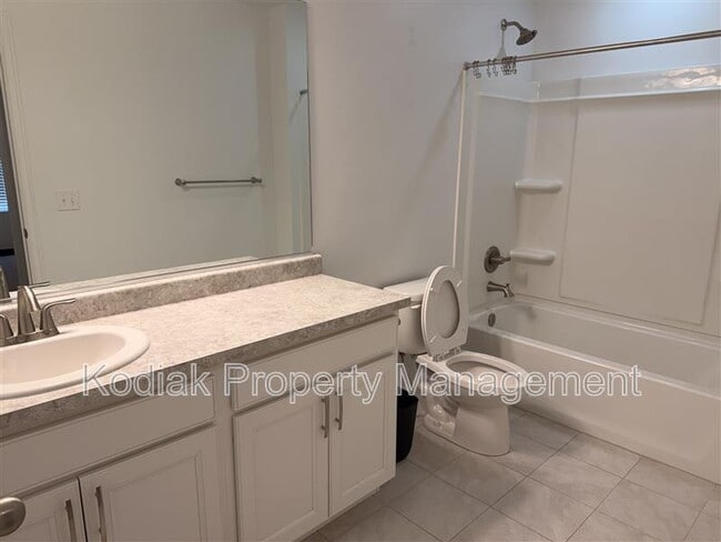 Building Photo - 3155 N 1500 E