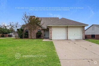 Building Photo - 164 Westwood Dr