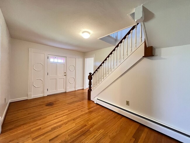 Building Photo - Home at Last!