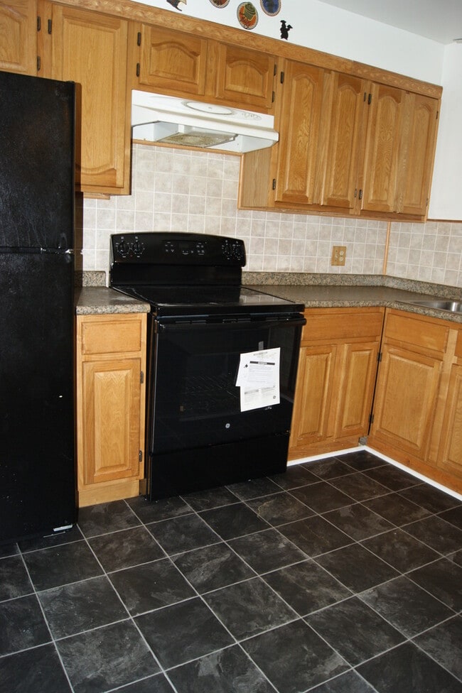 Building Photo - 2BR Townhome in Ashland Mews (Johns Hopkin...