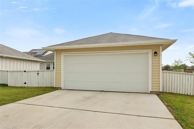 Building Photo - 308 Catalina Dr