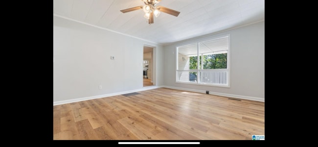 Building Photo - 11482 Lake Dr