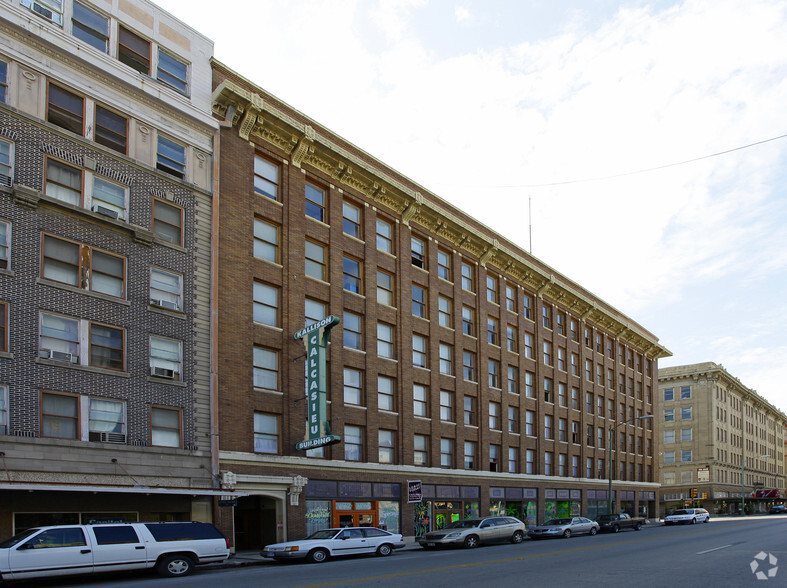 Building Photo - Calcasieu Apartments