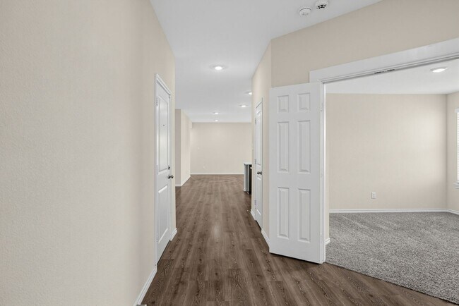 Building Photo - 116 Sir Barton Ln