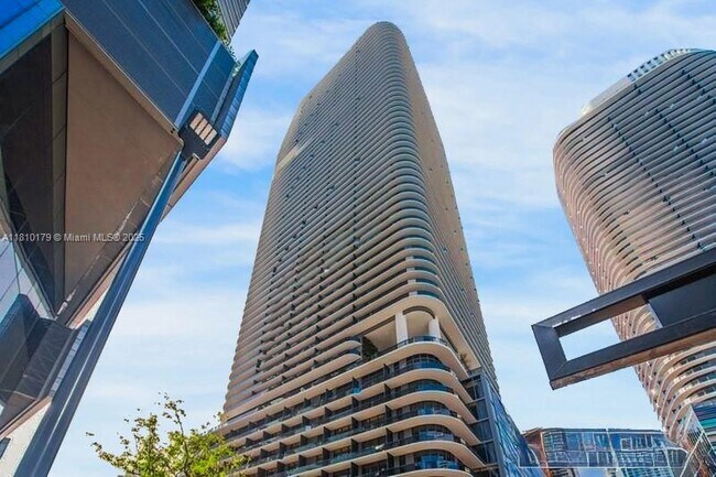 Building Photo - 801 S Miami Ave