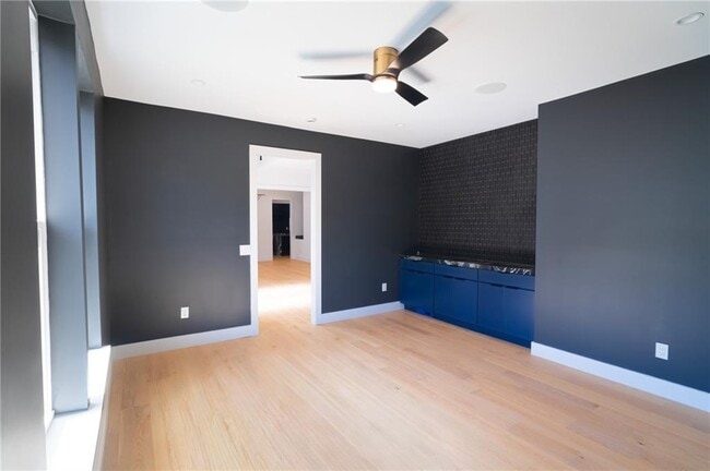 Building Photo - 4051 Annecy Dr SW