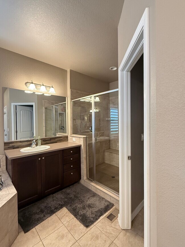 Building Photo - 5491 Paddington Creek Pl