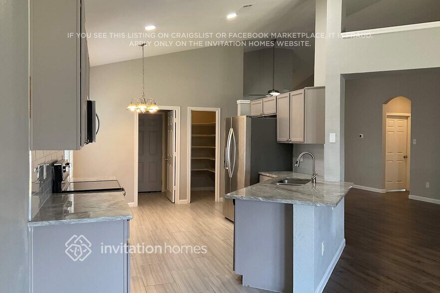 Building Photo - 1716 Twin Hills Way